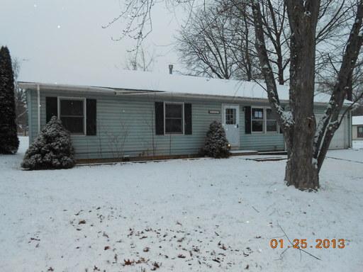 1607 Grand Ave., Crystal Lake, IL 60014