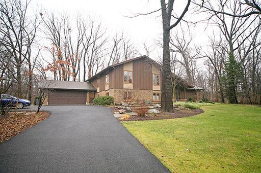 8515 Una Ave., Naperville, IL 60565