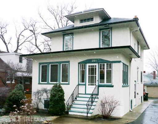 261 Herrick Rd., Riverside, IL 60546