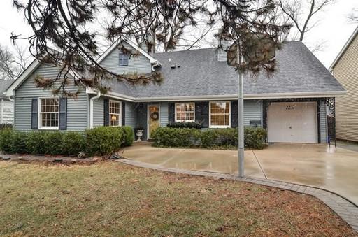 2237 Oak Ave., Northbrook, IL 60062