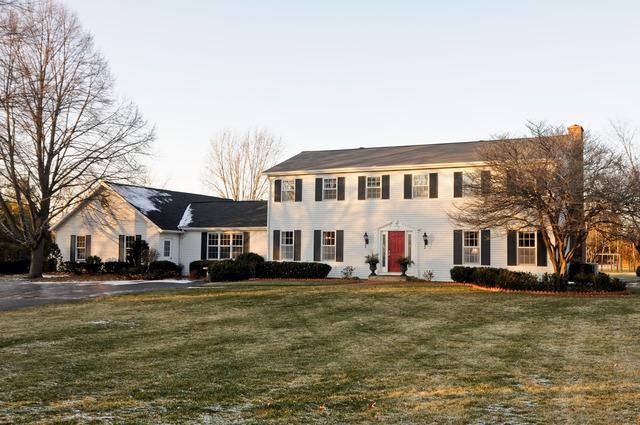 26692 W Country Estates Rd., Barrington, IL 60010