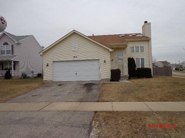 913 Countrywood Dr., Zion, IL 60099
