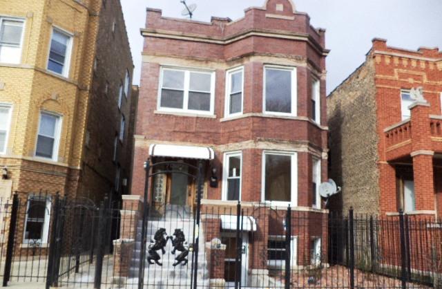 3942 W Wrightwood Ave., Chicago, IL 60647