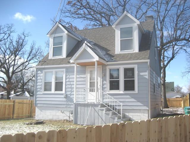 321 Scribner St., Joliet, IL 60432