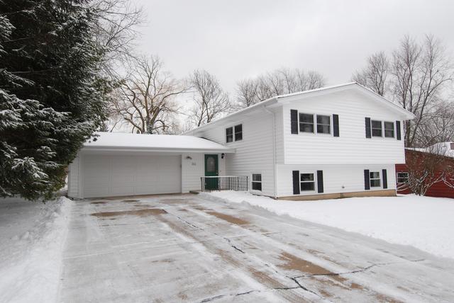 311 Jewel Ave., St. Charles, IL 60174