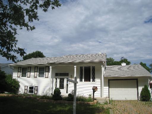 411 Concord Dr., Streamwood, IL 60107
