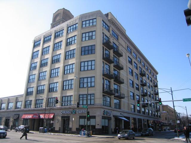1601 W School St. #309, Chicago, IL 60657