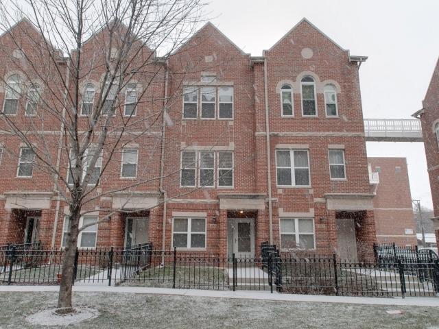 5220 S Berkeley Ave. #E, Chicago, IL 60615