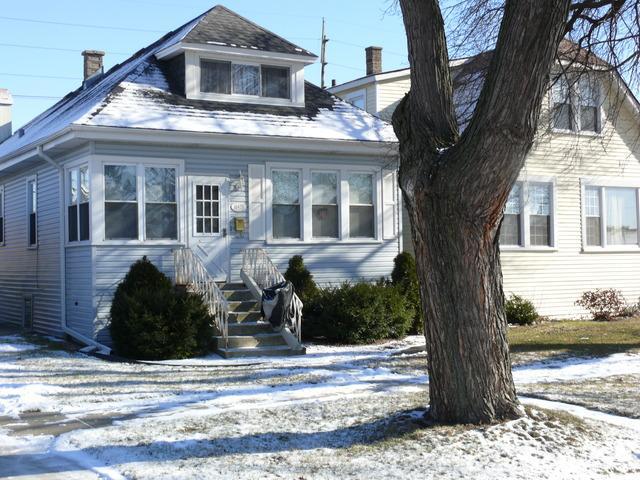 10429 Lacrosse Ave., Oak Lawn, IL 60453