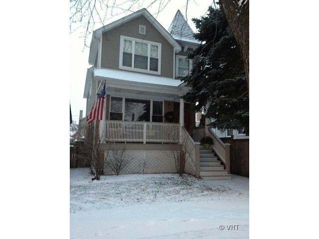 4035 W Patterson Ave., Chicago, IL 60641
