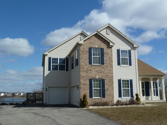 1238 Water Stone Cir., Wauconda, IL 60084