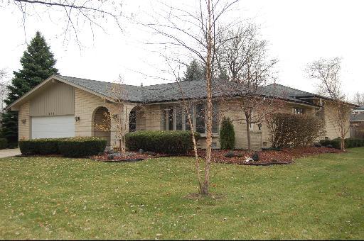 437 Ridgeview St., Downers Grove, IL 60516