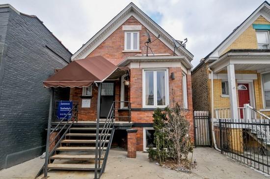 2851 N Kedzie St., Chicago, IL 60618