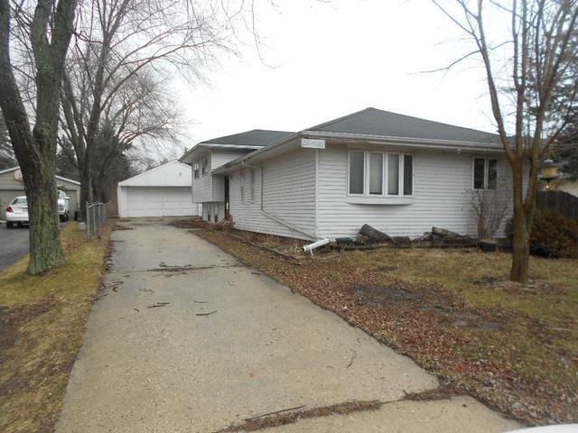 28W588 Donald Ave., West Chicago, IL 60185