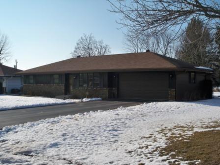 9752 Zinnia Dr., Machesney Park, IL 61115