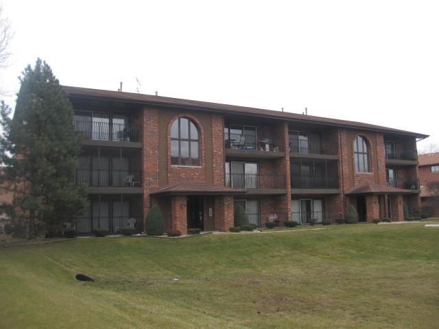 8205 Millstone Dr. #1D, Palos Hills, IL 60465