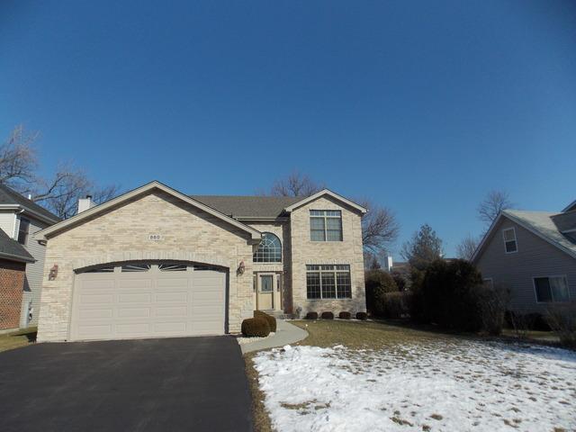 860 E Red Oak St., Addison, IL 60101