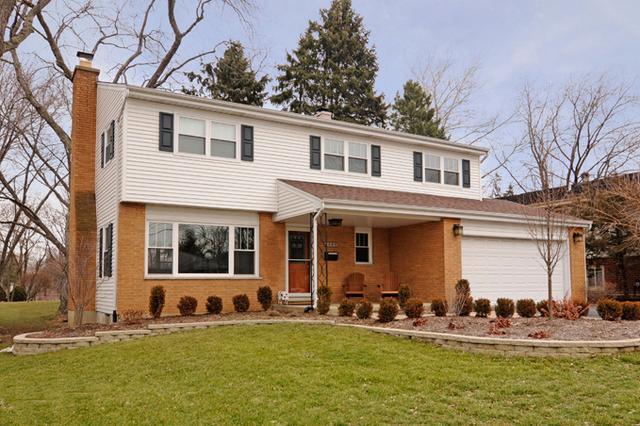 592 Maiden Ln., Glen Ellyn, IL 60137