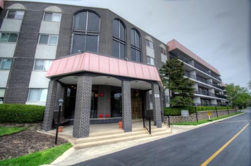 4940 Foster Ave. #308, Skokie, IL 60077