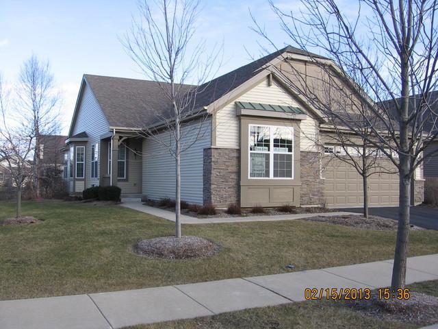 1457 Mansfield Dr., Aurora, IL 60504