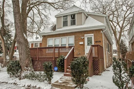 1916 Dodge Ave., Evanston, IL 60201