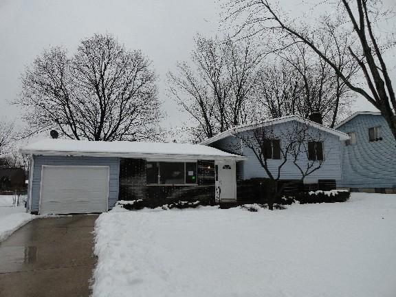 169 Marian Pkwy., Crystal Lake, IL 60014