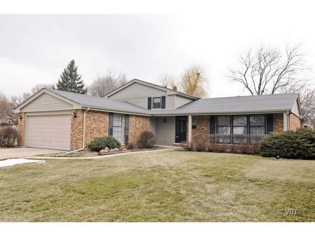 310 E Burr Oak Dr., Arlington Heights, IL 60004