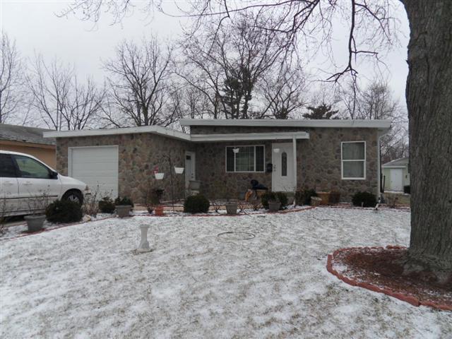 705 Edison Ave., Aurora, IL 60505