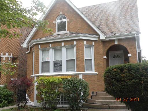 7018 S Maplewood Ave., Chicago, IL 60629