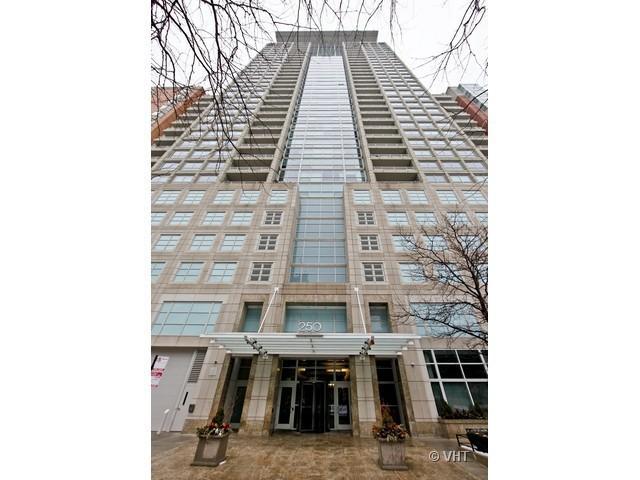 250 E Pearson St. #902, Chicago, IL 60611