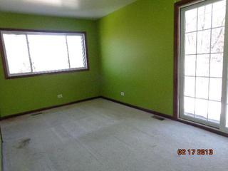 425 Clearview Ave., Wauconda, IL 60084