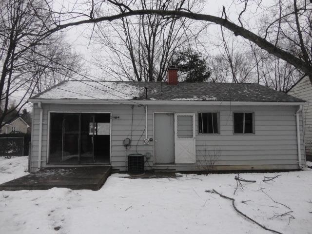 48 Barberry, Crystal Lake, IL 60014