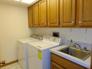 1380 Oakwood Ave. #204, Des Plaines, IL 60016