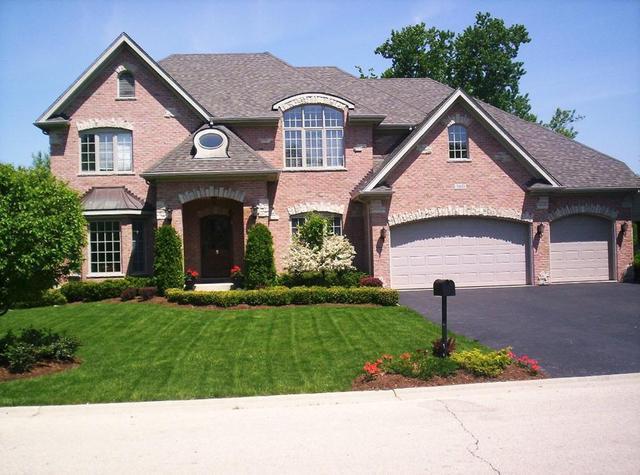 360 Coralynn Ct., Willowbrook, IL 60527