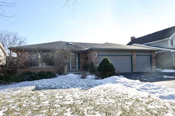 75 Erin Dr., Cary, IL 60013