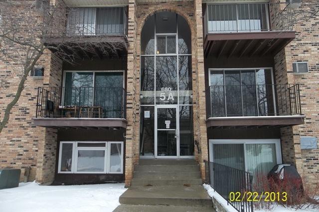 680 Hill St. #216, Hoffman Estates, IL 60194