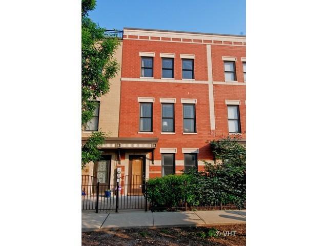 1009 N Kingsbury St., Chicago, IL 60610