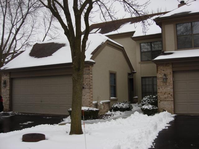 112 Barton Cir., Schaumburg, IL 60194