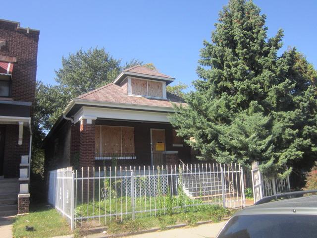 7722 S Aberdeen St., Chicago, IL 60620