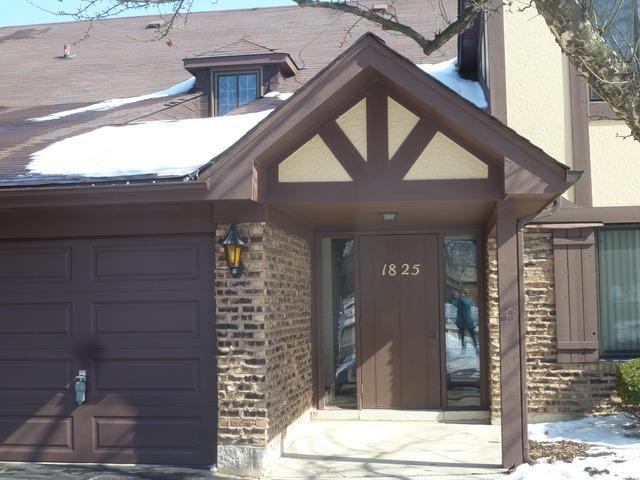 1825 Briarcliffe Blvd. #A, Wheaton, IL 60189