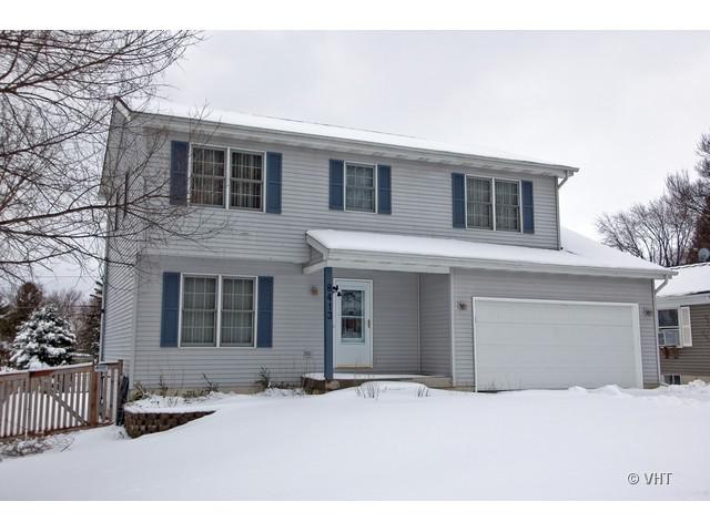 8413 W Sunset Dr., Wonder Lake, IL 60097