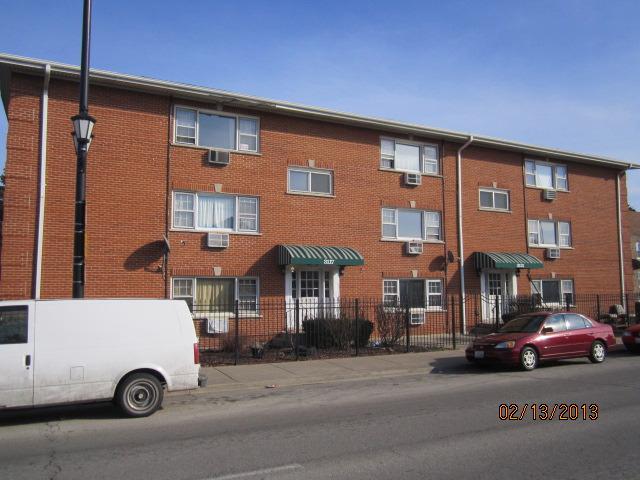 3117 Laramie Ave. #2C, Cicero, IL 60804