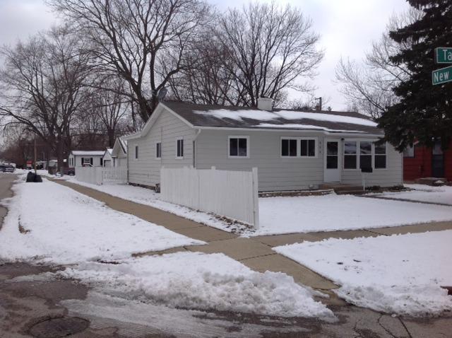 800 Taylor Ave., Aurora, IL 60506