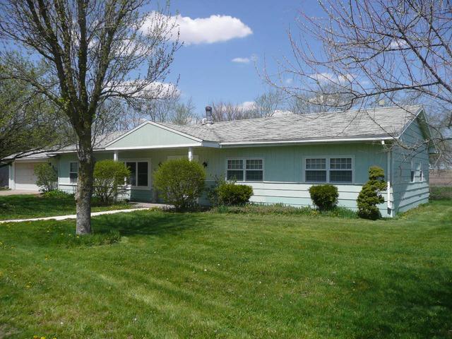 103 Sun St., Stelle, IL 60919