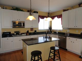 1021 Sandler Ct., Mundelein, IL 60060