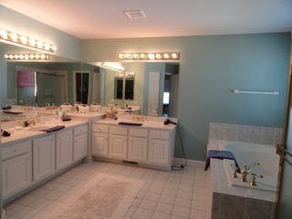 1021 Sandler Ct., Mundelein, IL 60060