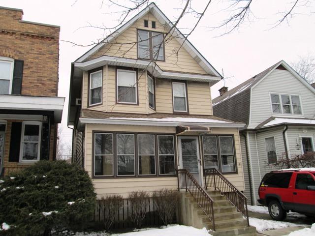 3920 W Byron Ave., Chicago, IL 60618