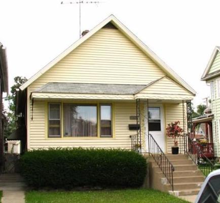 13422 Greenwood Ave., Blue Island, IL 60406