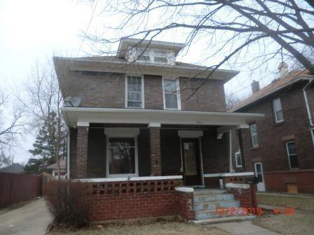 560 6th Ave., Aurora, IL 60505