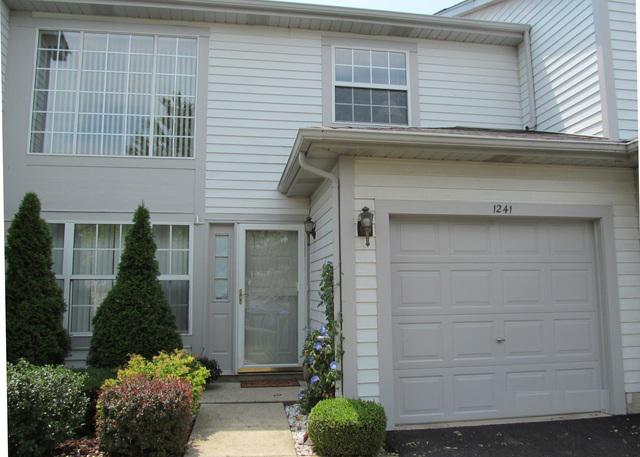 1241 Dunamon Dr., Bartlett, IL 60103